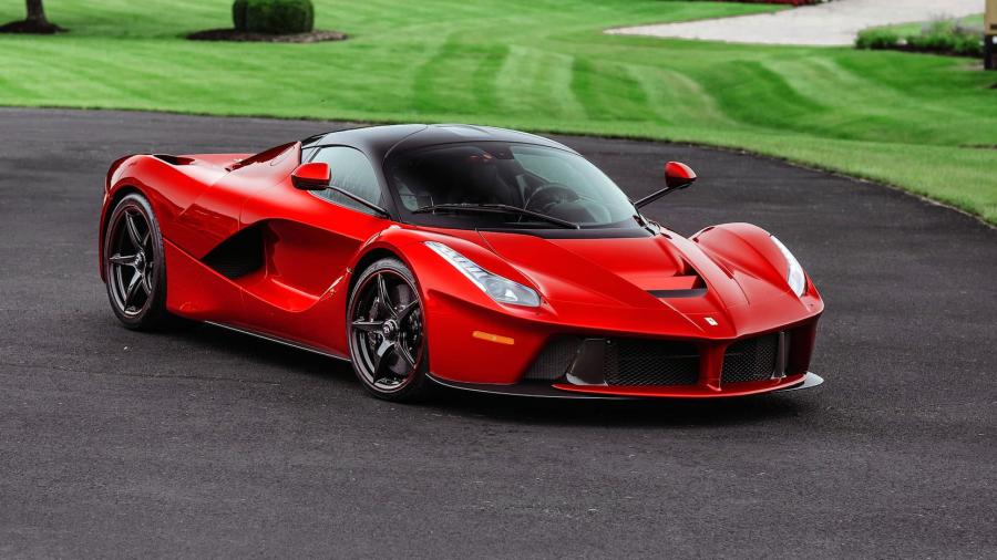  Ferrari LaFerrari Rosso Fuoco 2014 года  (фото 1 из 26)